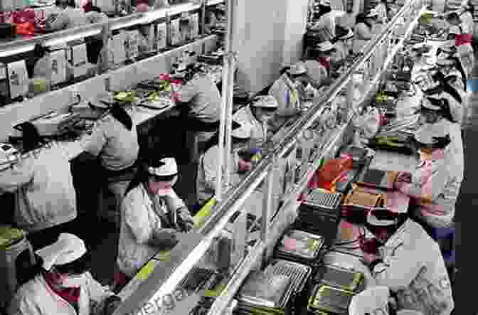 Factory Workers In China Chinese Labour Law: Theory And Practice (Understanding China)